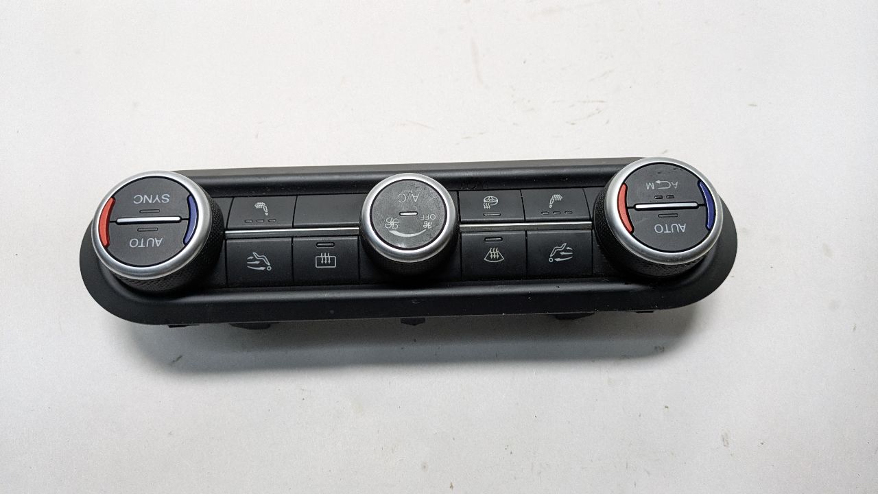 2018 ALFA-ROMEO GIULIA 2.0L 4cyl Turbo Gasoline TEMP CONTROL - 396350 — photo 2