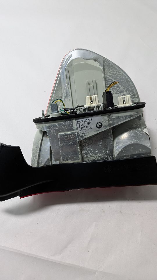 2009 BMW X5 6cyl Gasoline 3.0 Left TAIL LAMP - 396507 — photo 3
