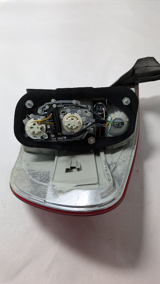 2009 BMW X5 6cyl Gasoline 3.0 Left TAIL LAMP - 396507 — photo 5