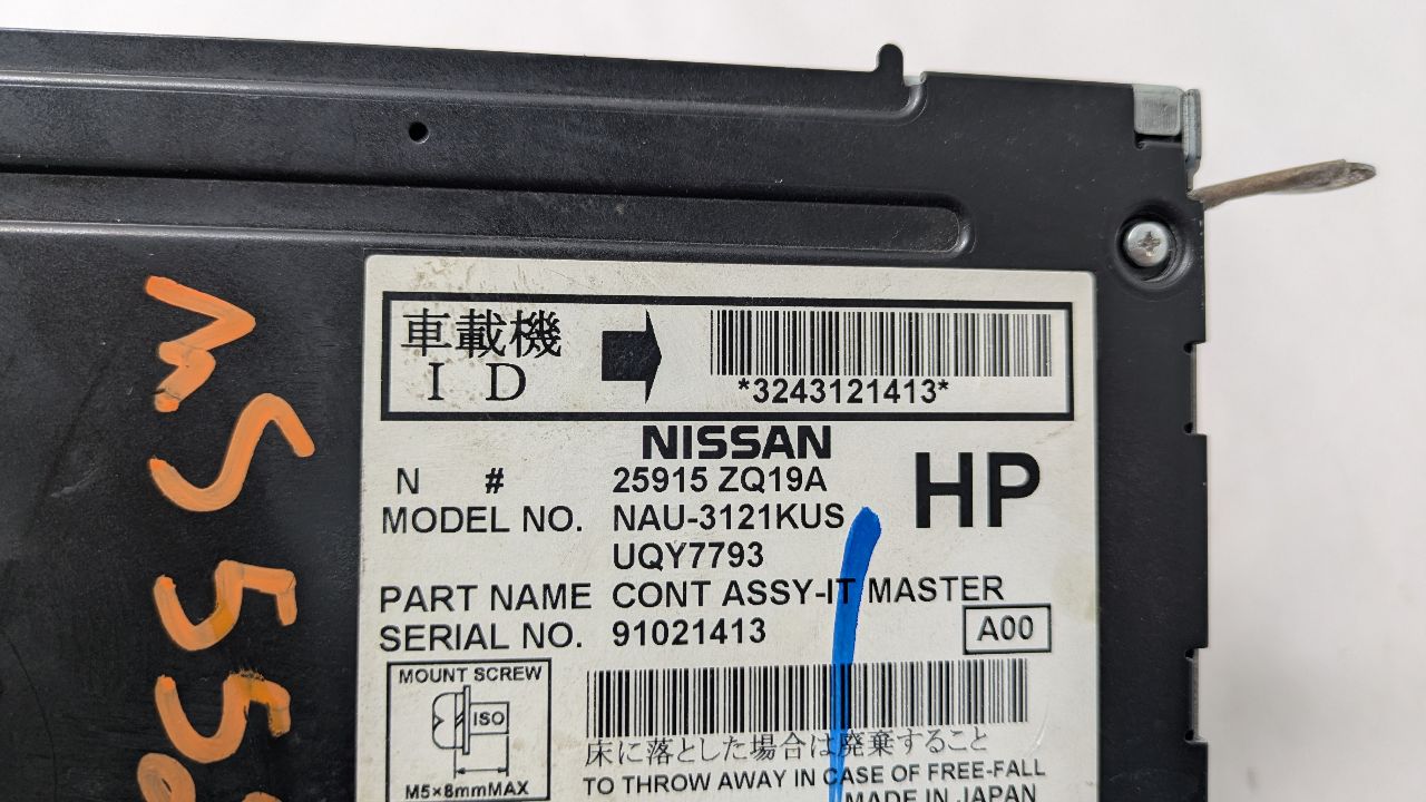 2010 INFINITI QX56 8cyl Gasoline 5.6 Radio Audio - 396704 — photo 2