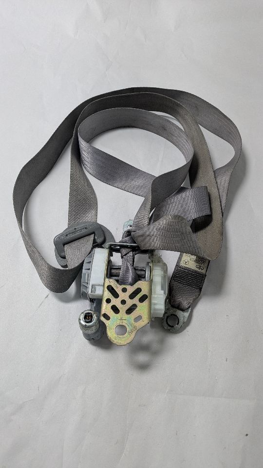 2006 TOYOTA SIENNA 6cyl Gasoline 3.3 Seat Belt, Front - 396759