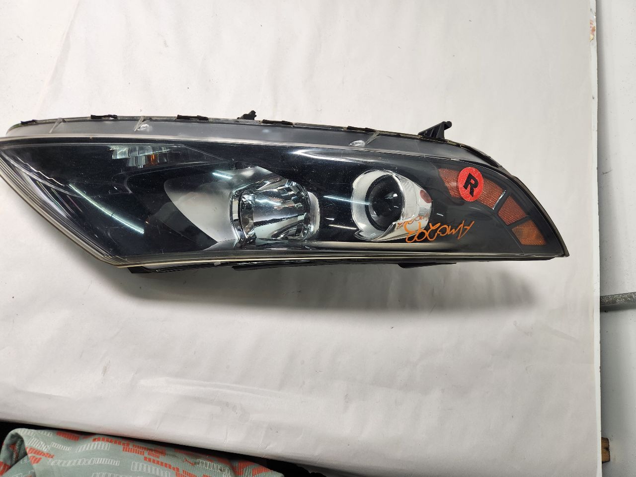 2011 KIA OPTIMA 4cyl Gasoline 2.4 Right HEADLAMP ASSEMBLY - 396865