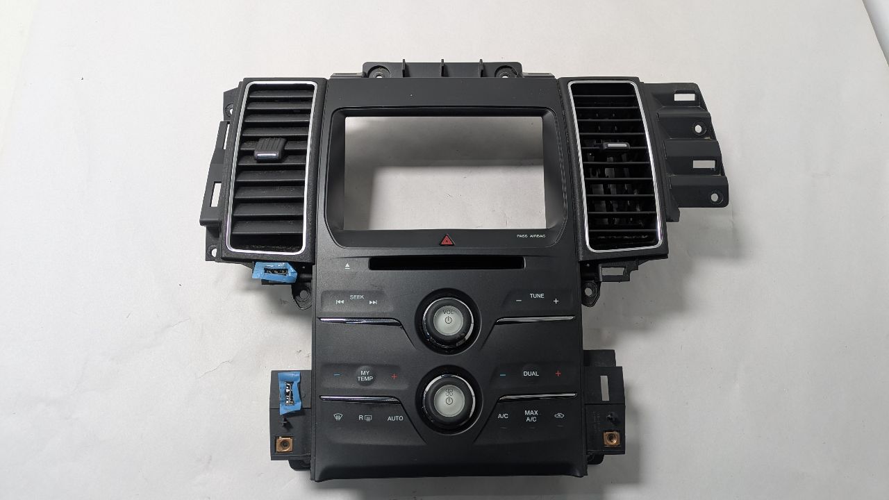 2013 FORD TAURUS 6cyl Gasoline 3.5 Radio Audio - 396879