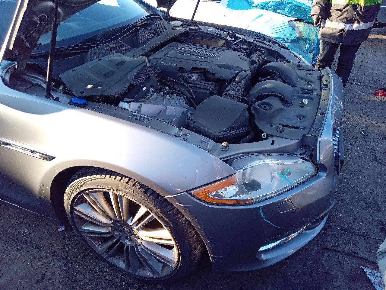 2011 JAGUAR XJ 8 cyl Supercharged 5.0 AC COMPRESSOR - 397465 — photo 4