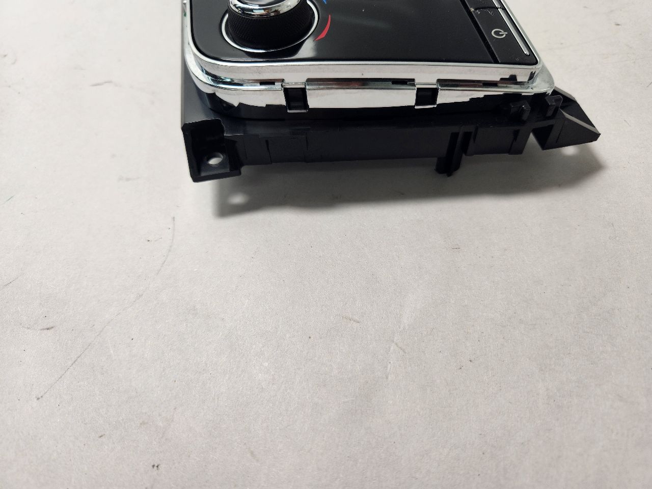 2011 JAGUAR XJ 8 cyl Supercharged 5.0 Radio Audio - 397467 — photo 4
