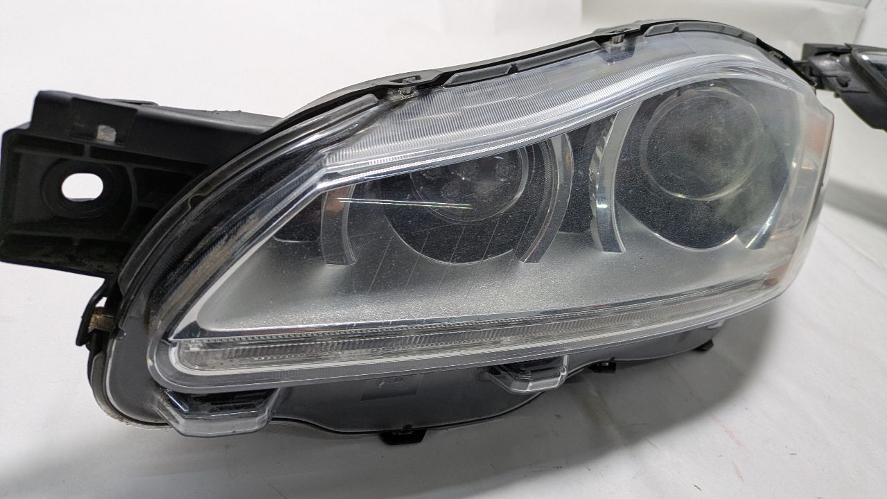 2011 JAGUAR XJ 8 cyl Supercharged 5.0 Left HEADLAMP ASSEMBLY - 397515 — photo 3