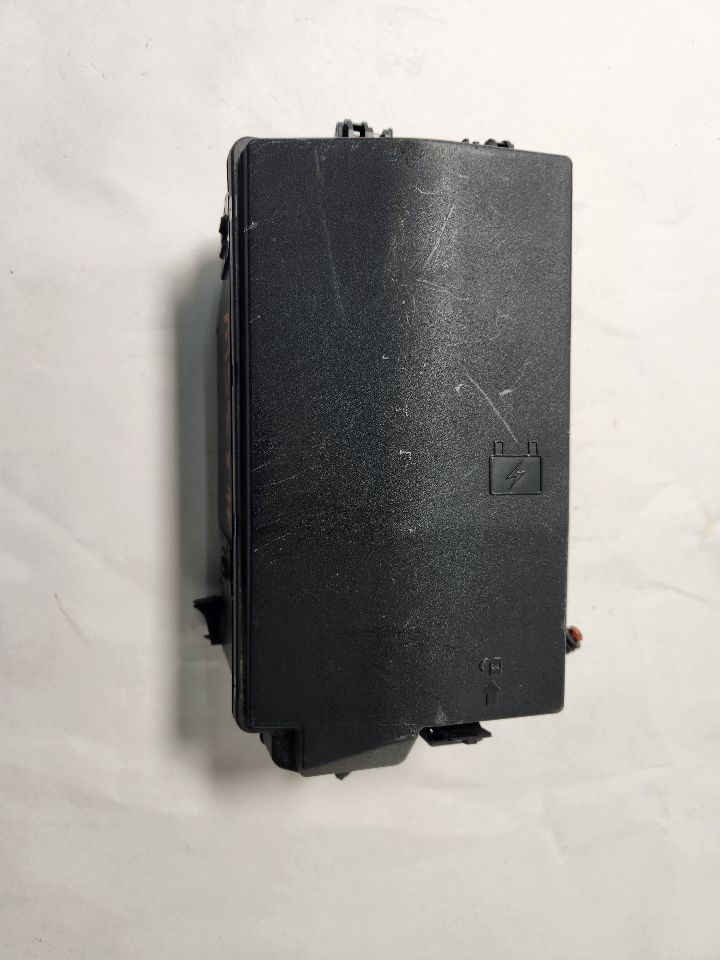 2013 CHEVROLET CAMARO 6cyl Gasoline 3.6 Fuse Box, Engine - 398000