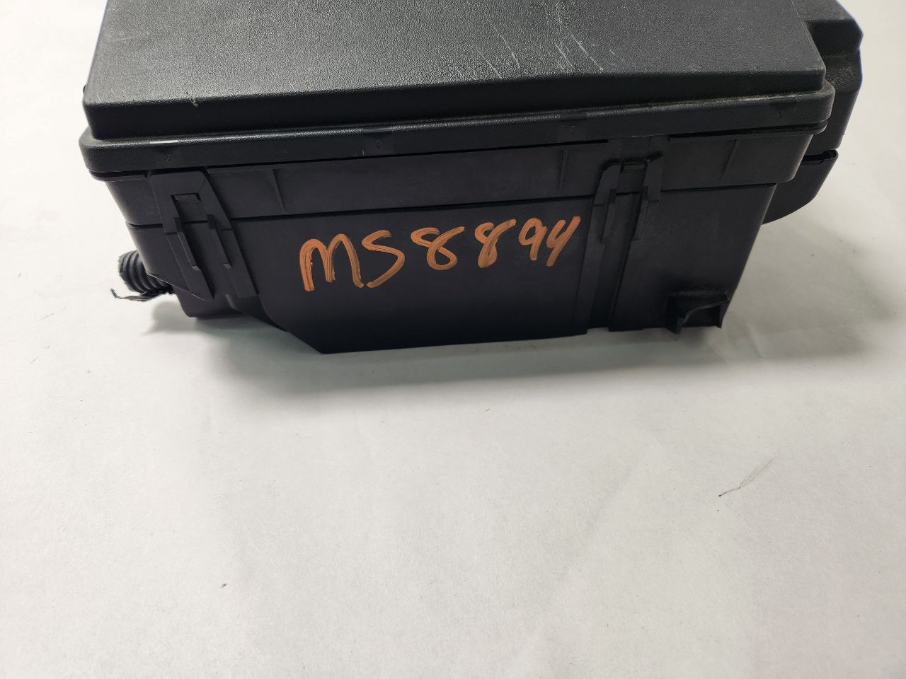 2013 CHEVROLET CAMARO 6cyl Gasoline 3.6 Fuse Box, Engine - 398000 — photo 2