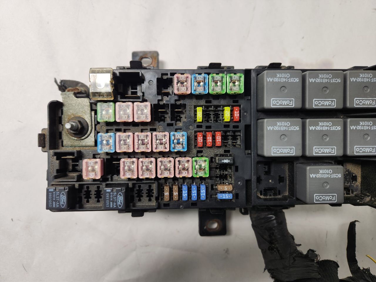 2012 FORD MUSTANG 6cyl Gasoline 3.7 Fuse Box, Engine - 398307 — photo 5