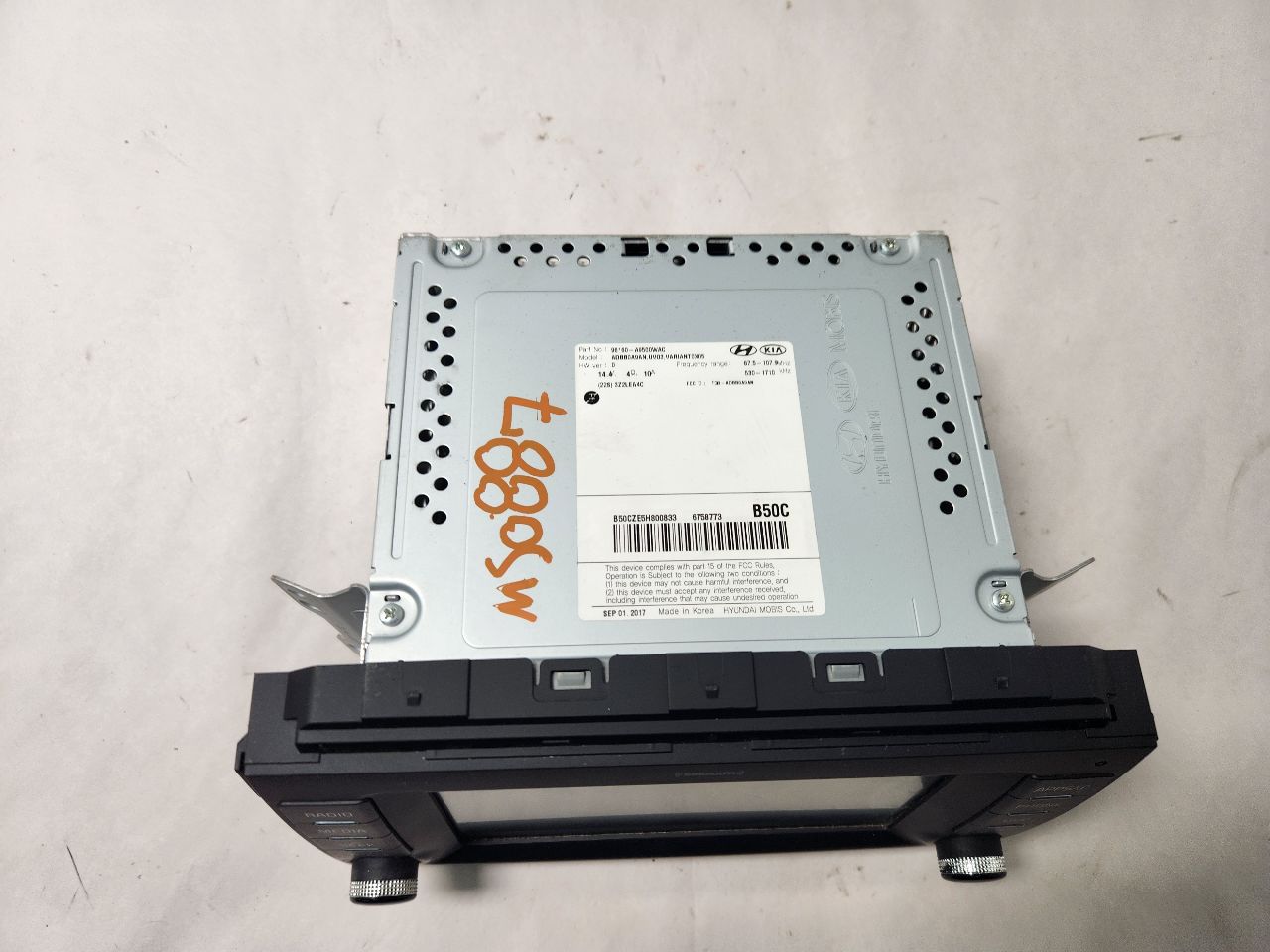 2018 KIA SEDONA 3.3L 6cyl Gasoline VVT Radio Audio - 398549 — photo 3