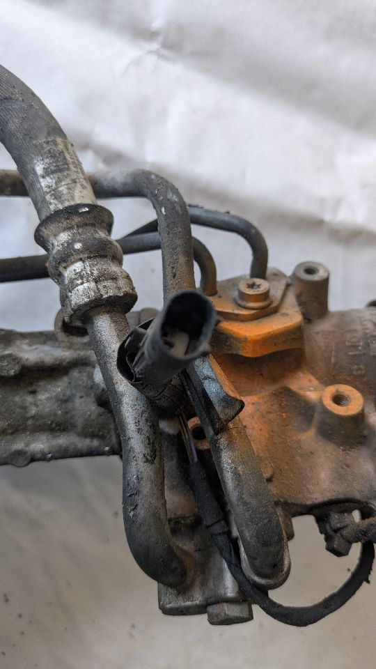 2012 BMW 750i 8cyl Gasoline Turbo 4.4 STEERING GEAR RACK - 399360 — photo 7