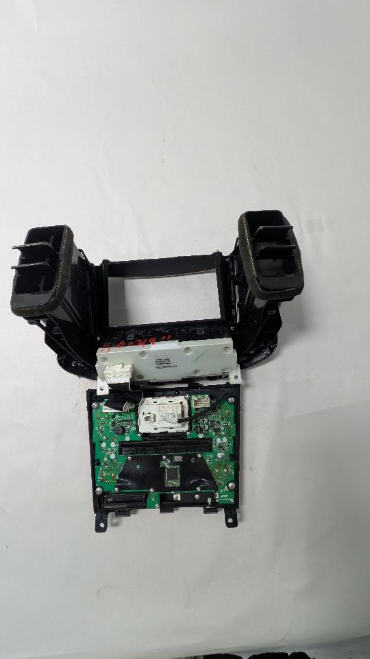 2009 INFINITI G37 6cyl Gasoline 3.7 TEMP CONTROL - 399466 — photo 2