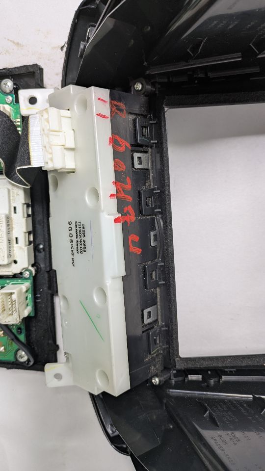 2009 INFINITI G37 6cyl Gasoline 3.7 TEMP CONTROL - 399466 — photo 3