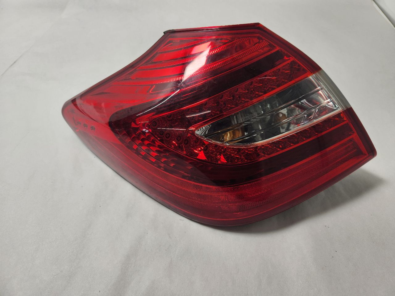 2013 HYUNDAI GENESIS 6cyl Gasoline 3.8 Left TAIL LAMP - 399585