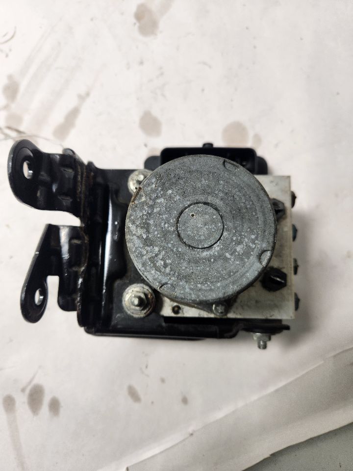 2020 MERCEDES-BENZ METRIS 2.0L 4cyl Turbo Gasoline Anti-lock Brake Pts - 399619