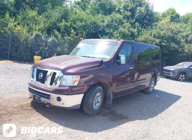 2013 NISSAN NV 3500 5.6L 8cyl Gasoline VVT Left FENDER - 399655 — photo 2