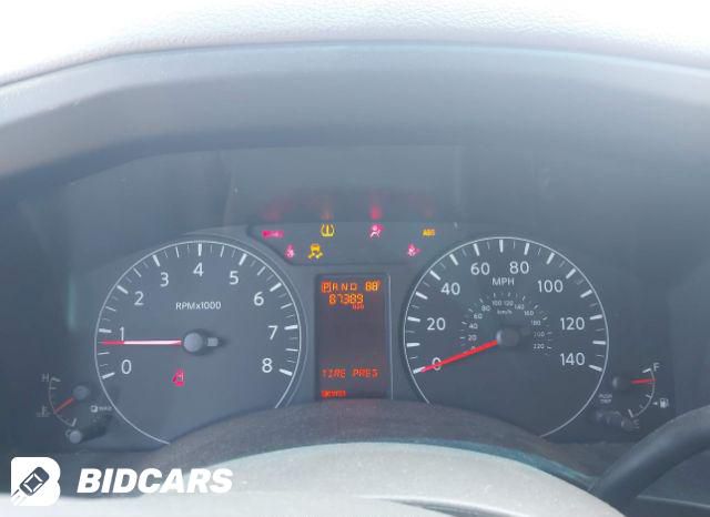 2013 NISSAN NV 3500 5.6L 8cyl Gasoline VVT Left FENDER - 399655 — photo 6