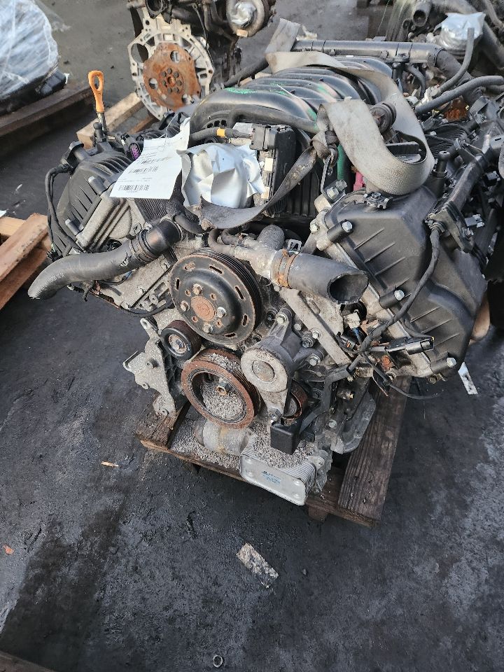 2012 HYUNDAI GENESIS 8cyl Gasoline 4.6 ENGINE ASSEMBLY - 399867 — photo 2