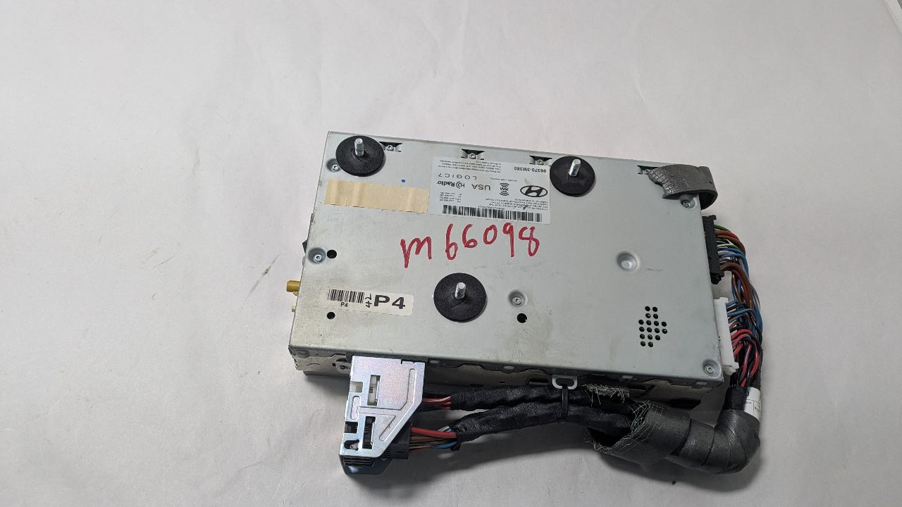 2012 HYUNDAI GENESIS 8cyl Gasoline 4.6 Radio Audio - 399891