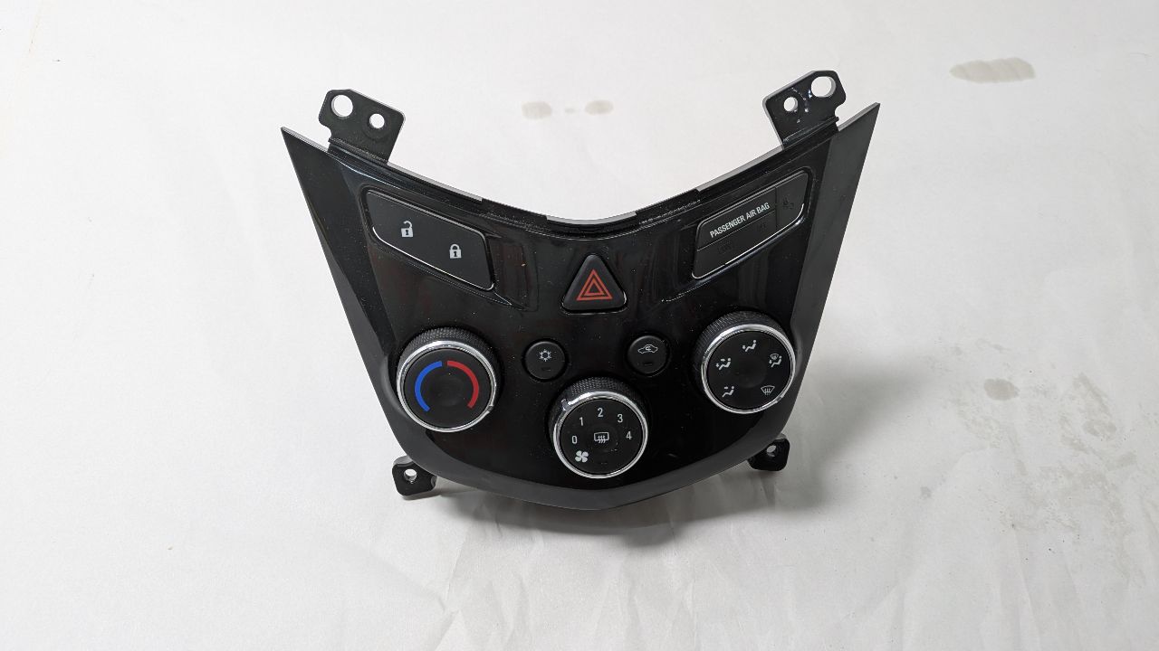 2020 CHEVROLET SONIC 1.4L 4cyl Turbo Gasoline TEMP CONTROL - 400223