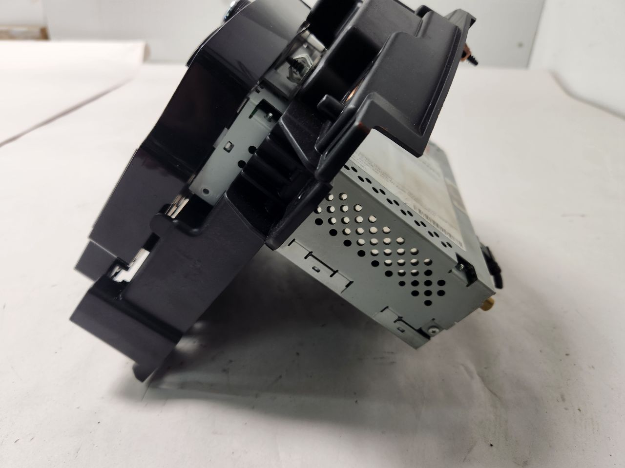 2020 CHEVROLET SONIC 1.4L 4cyl Turbo Gasoline Radio Audio - 400224 — photo 3