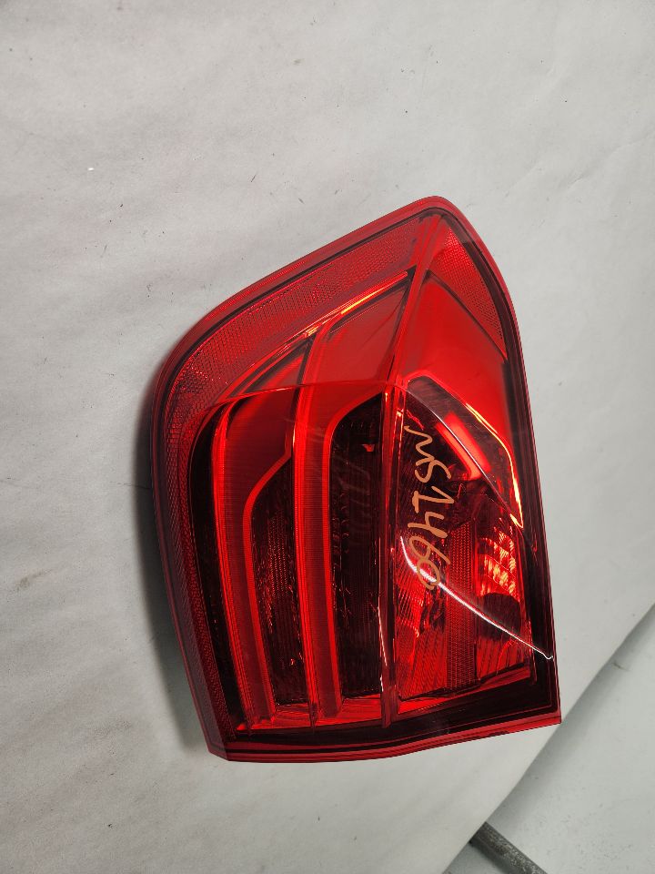 2012 BMW 328i 4cyl Gasoline Turbo 2.0 Left TAIL LAMP - 400266