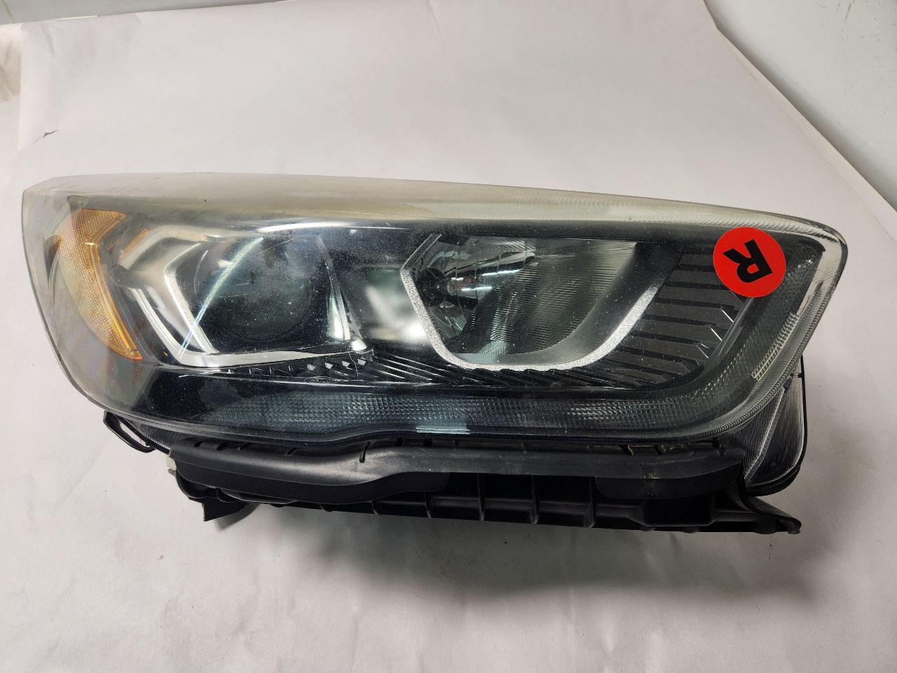 2017 FORD ESCAPE 4cyl Gasoline Turbo 1.5 Right HEADLAMP ASSEMBLY - 400286