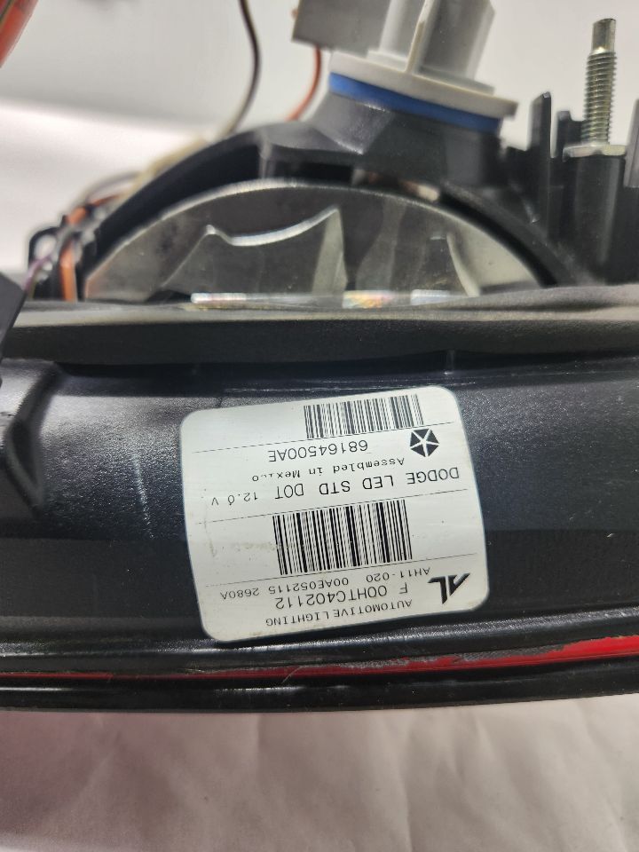 2015 DODGE DART 4cyl Gasoline 2.4 TAIL LAMP - 400623 — photo 3
