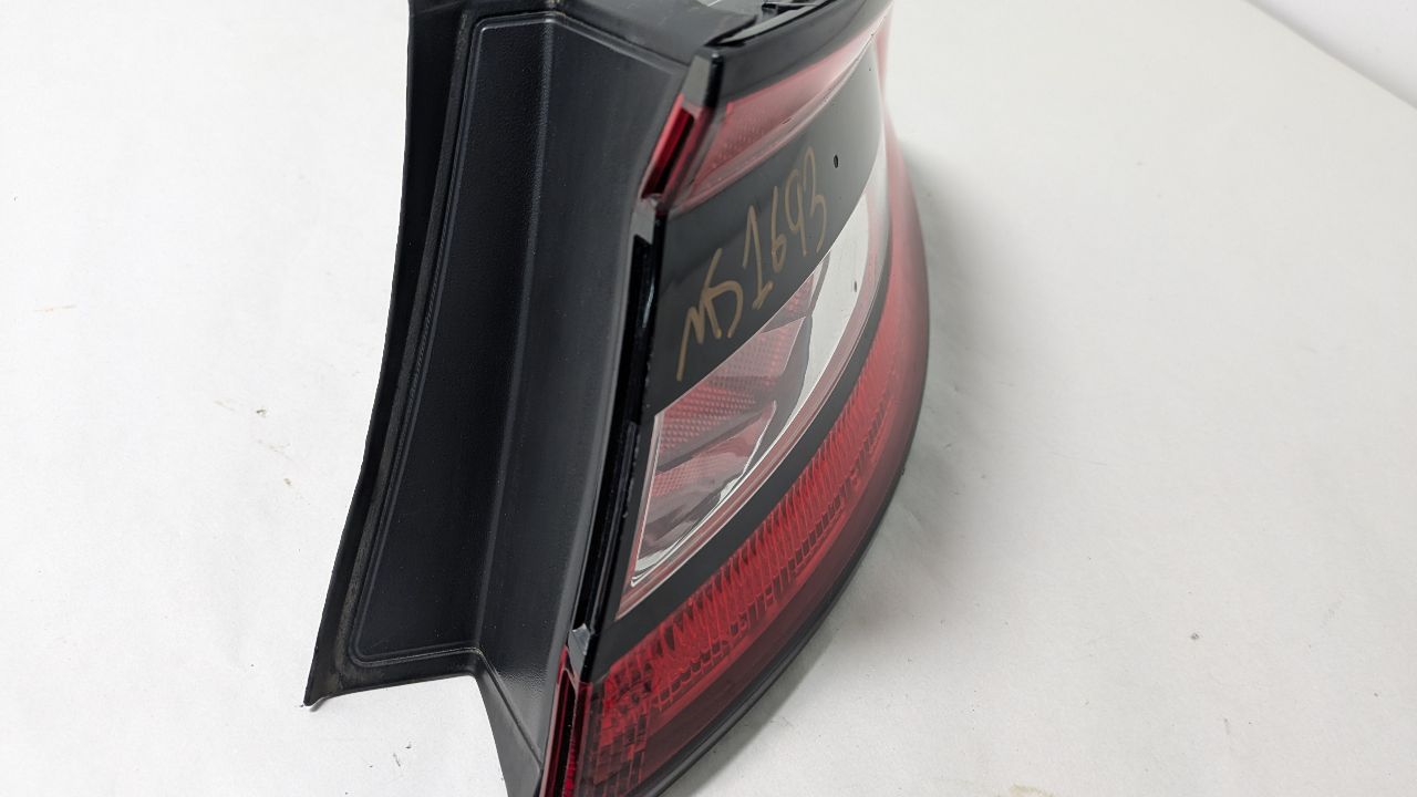 2015 DODGE DART 4cyl Gasoline 2.4 Right TAIL LAMP - 400624 — photo 2