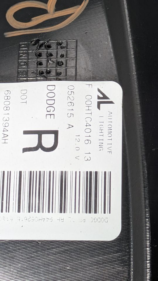 2015 DODGE DART 4cyl Gasoline 2.4 Right TAIL LAMP - 400624 — photo 4