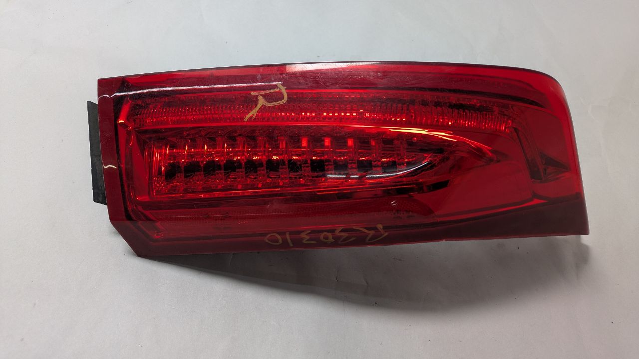 2013 CADILLAC ATS 4cyl Gasoline 2.5 DOHC Right TAIL LAMP - 400754
