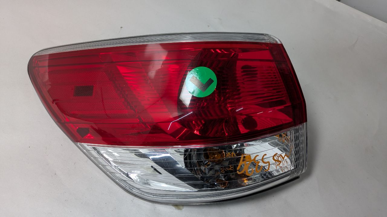 2013 NISSAN PATHFINDER 6cyl Gasoline 3.5 Left TAIL LAMP - 400831 — photo 1