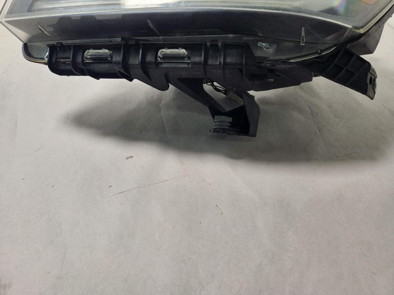 2017 GMC ACADIA 6cyl Gasoline 3.6 Left HEADLAMP ASSEMBLY - 400888 — photo 2