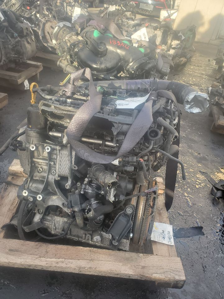 2015 VOLKSWAGEN BEETLE 4cyl Gasoline Turbo 1.8 ENGINE ASSEMBLY - 400967 — photo 3