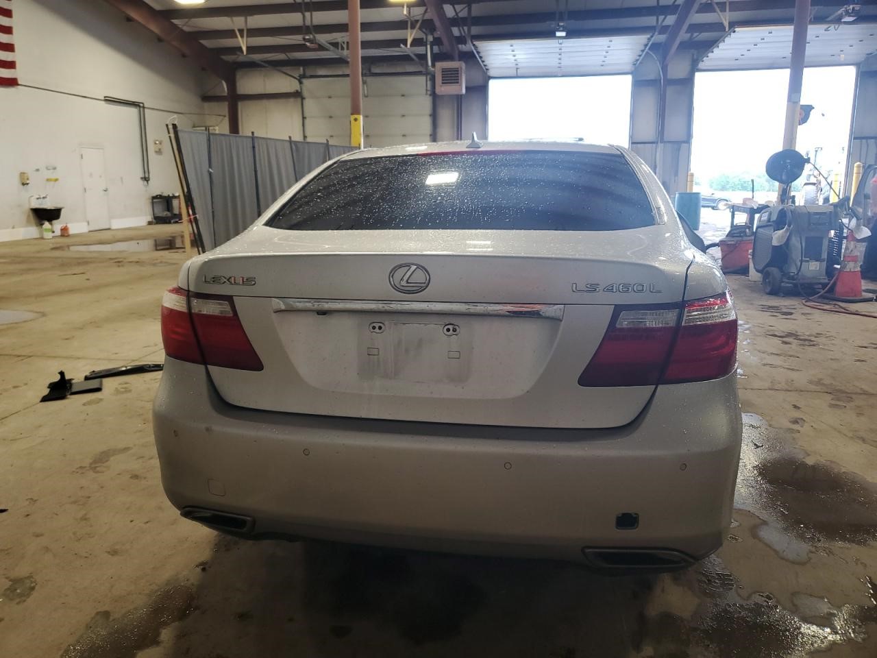 2007 LEXUS LS460 8cyl Gasoline 4.6 Decklid  Tailgate - 401186 — photo 6