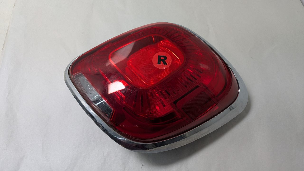 2016 FIAT 500 4cyl Gasoline 2.4 Right TAIL LAMP - 401191