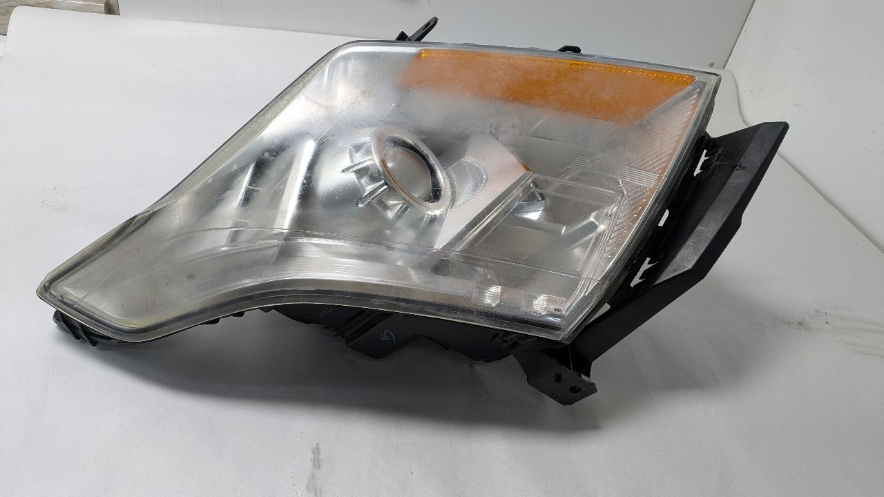 2012 CADILLAC SRX 6 Cyl Gasoline 3.6 DI Right HEADLAMP ASSEMBLY - 401231 — photo 1