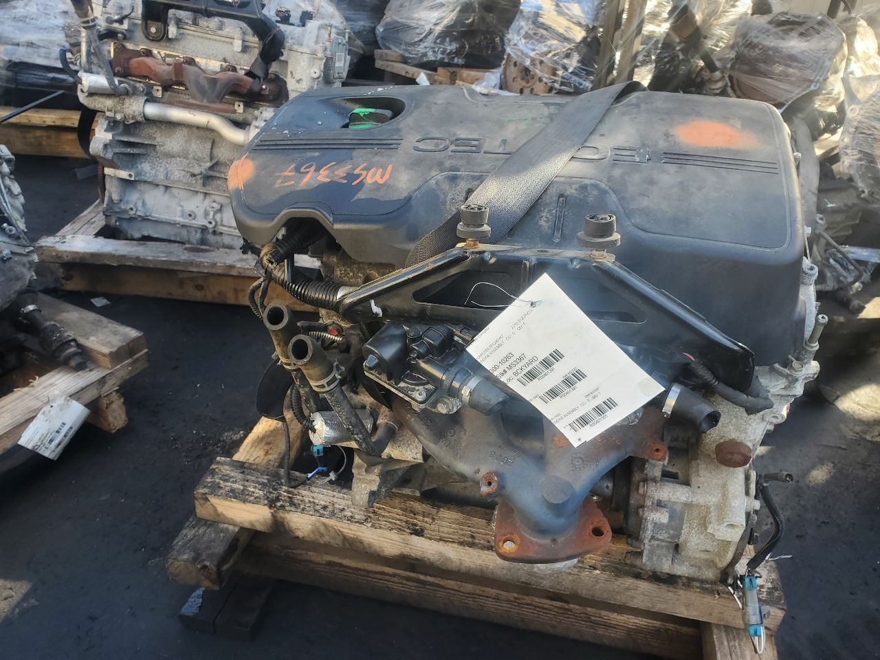 2015 CHEVROLET EQUINOX 4cyl Gasoline 2.4 ENGINE ASSEMBLY - 401391