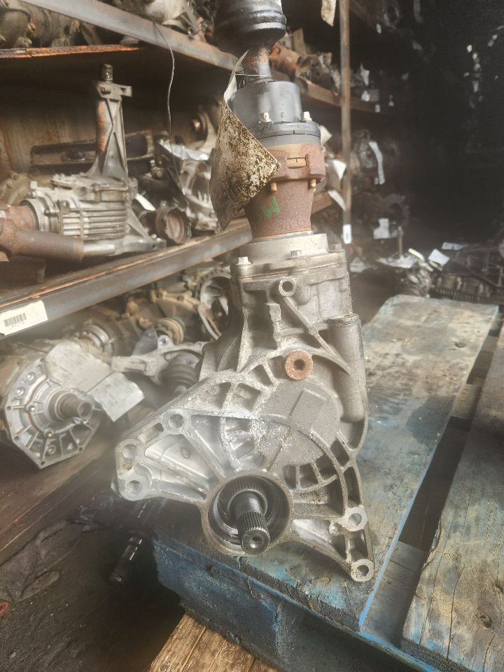 2015 CHEVROLET EQUINOX 4cyl Gasoline 2.4 TRANSFER CASE ASSY - 401393