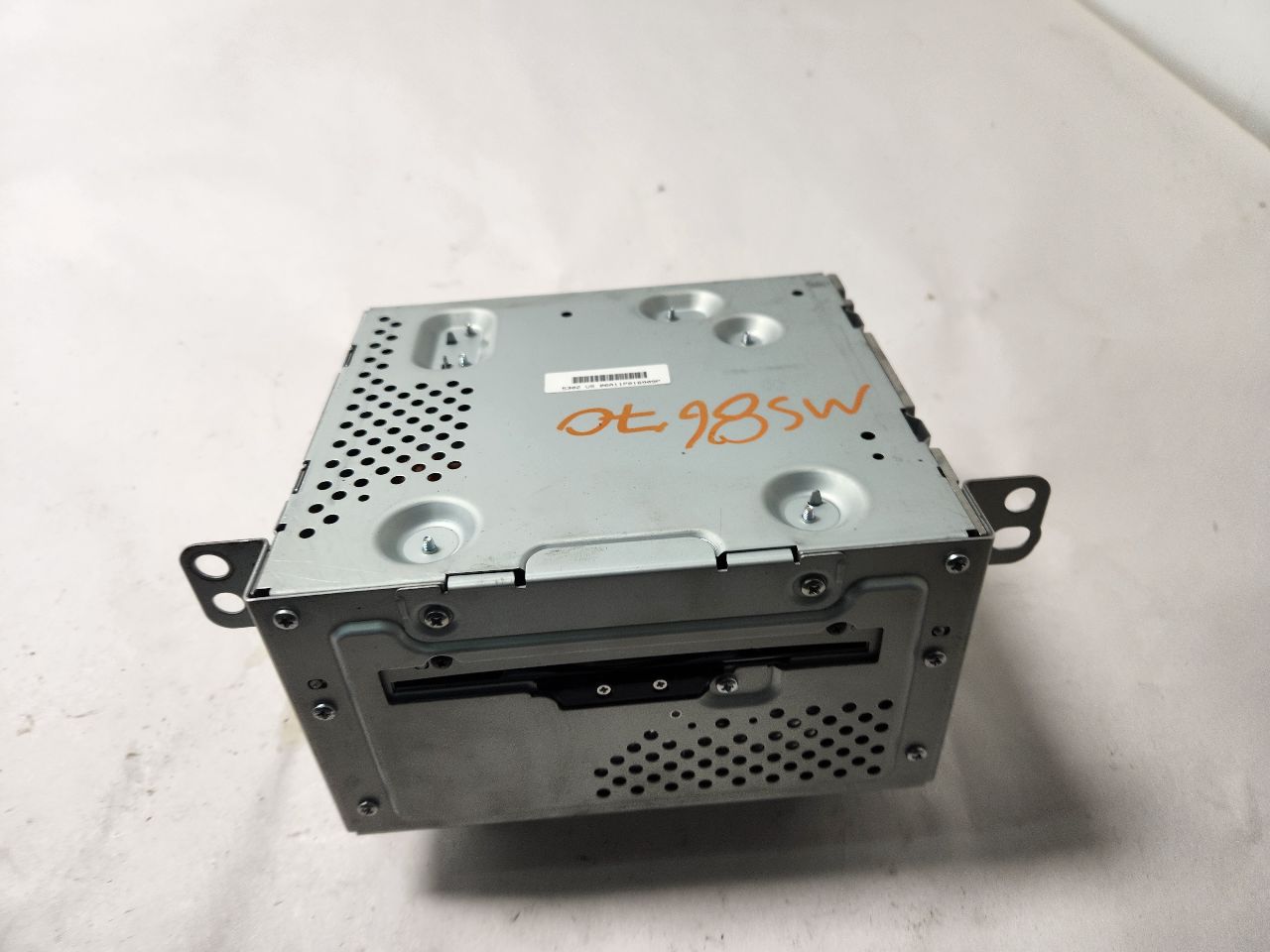 2011 CADILLAC SRX Radio Audio - 401637 — photo 8