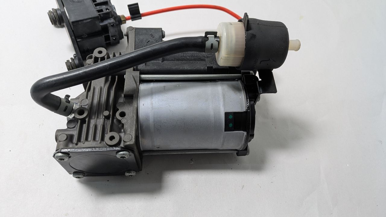 2011 JAGUAR XJ 8cyl Gasoline 5.0 Susp Comp Pump - 402040 — photo 6