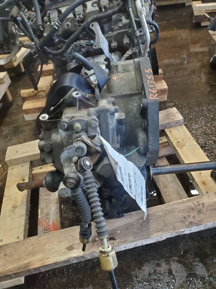 2003 MINI COOPER COOPER 4cyl Supercharged 1.6 Transmiss,Transaxle - 402428 — photo 2