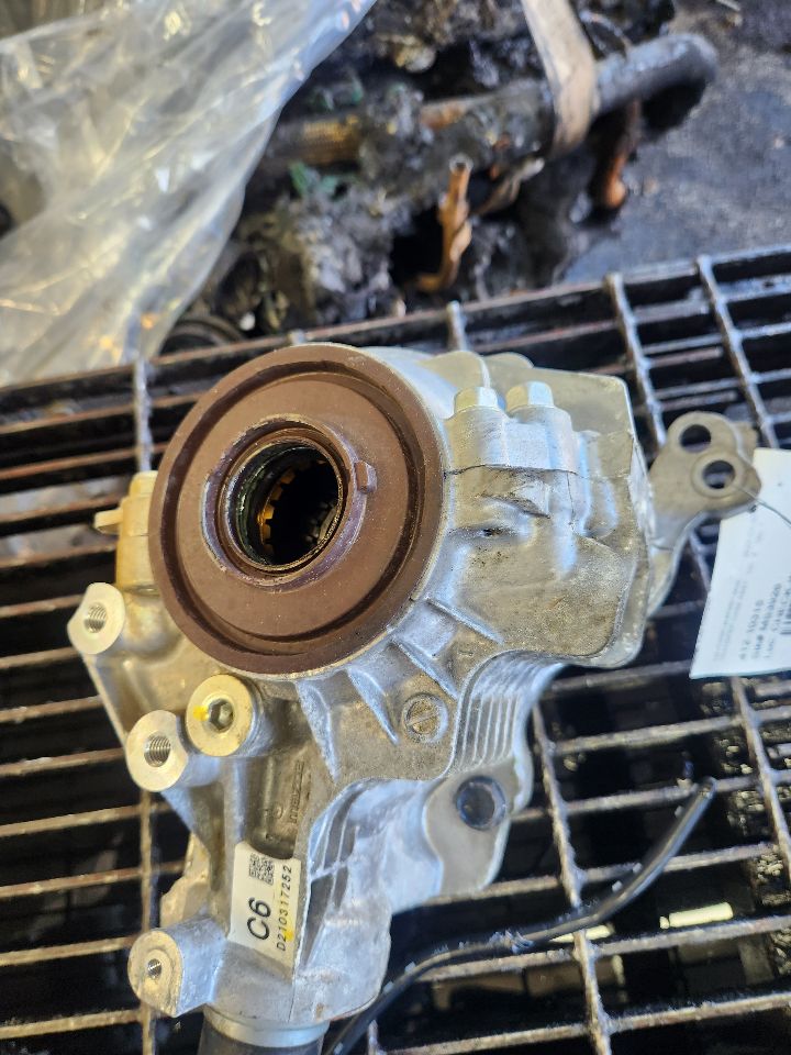 2023 MAZDA CX-30 2.5L 4cyl Gasoline TRANSFER CASE ASSY - 402570
