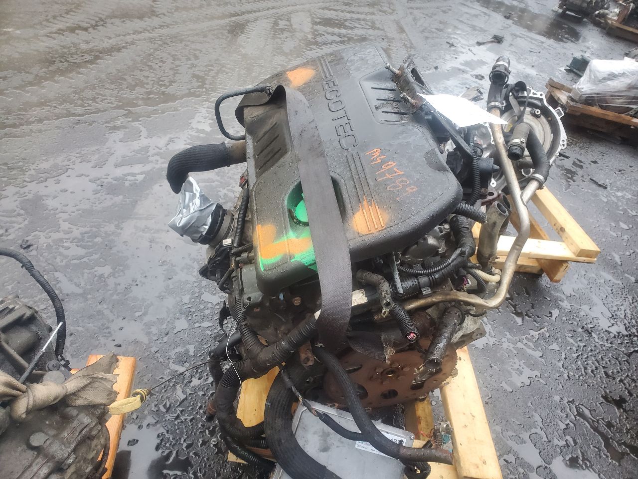 2014 CHEVROLET EQUINOX 4cyl Gasoline 2.4 ENGINE ASSEMBLY - 402721 — photo 4