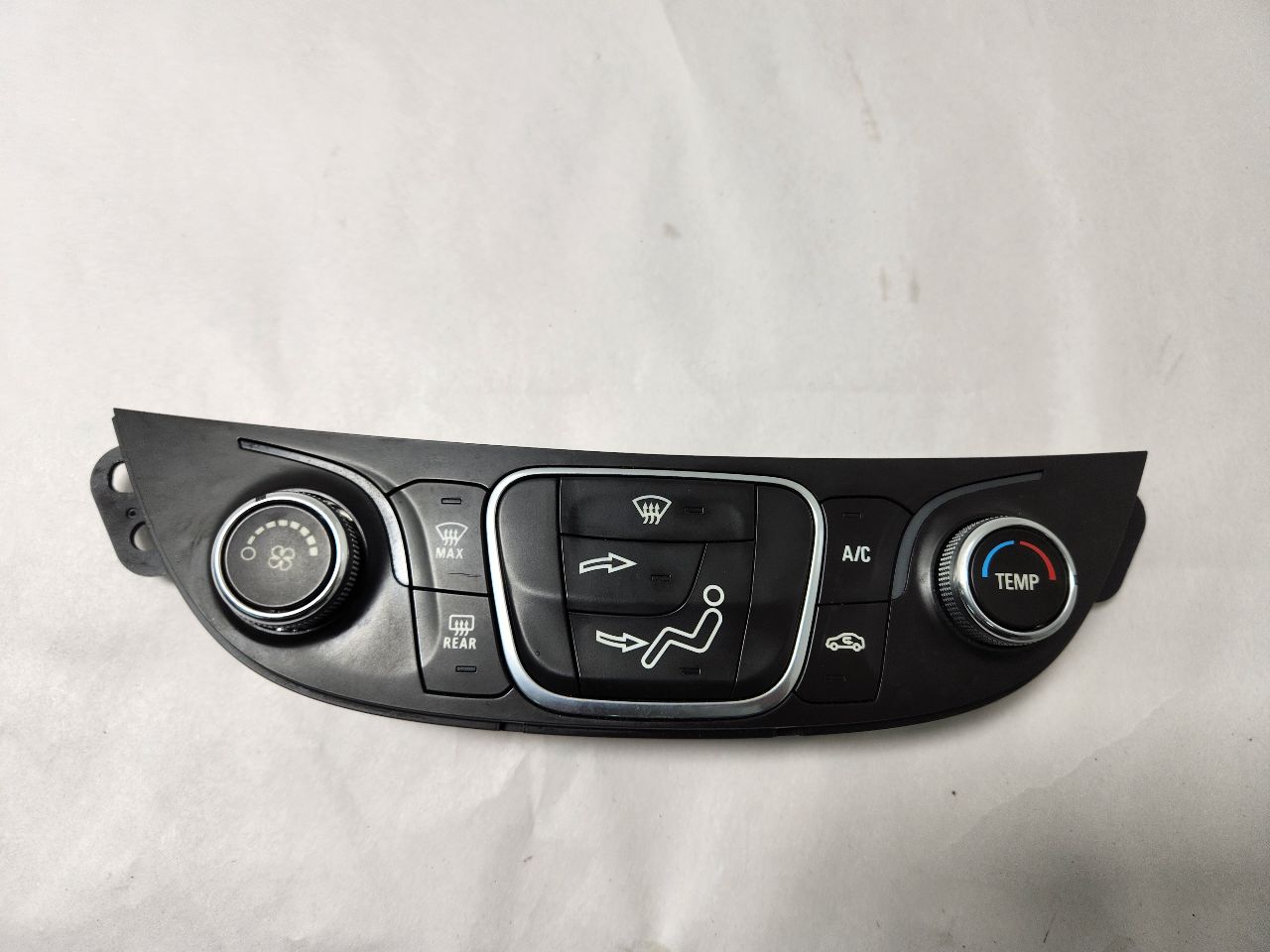 2018 CHEVROLET MALIBU 1.5L 4cyl Turbo Gasoline TEMP CONTROL - 402806