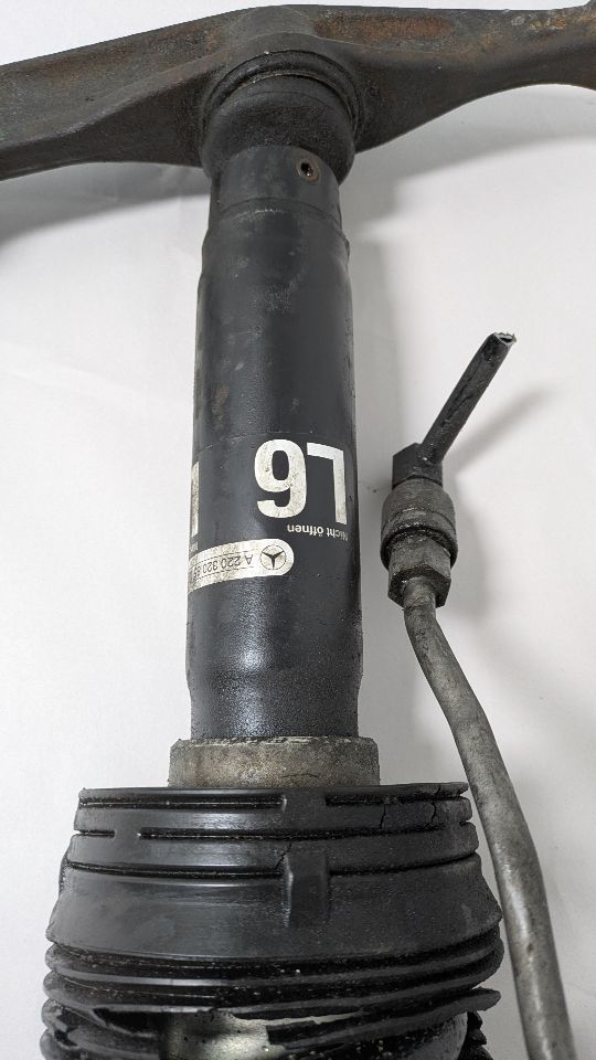 2002 MERCEDES-BENZ S-CLASS 12cyl Gasoline 5.8 Left STRUT - 403180 — photo 2