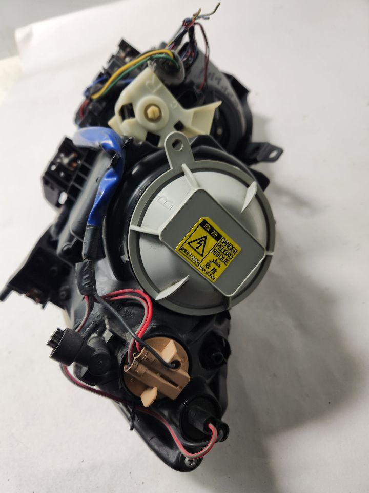 2011 MAZDA CX-7 4cyl Gasoline Turbo 2.3 Right HEADLAMP ASSEMBLY - 403261 — photo 5