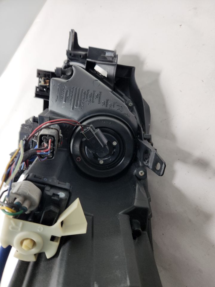 2011 MAZDA CX-7 4cyl Gasoline Turbo 2.3 Right HEADLAMP ASSEMBLY - 403261 — photo 7