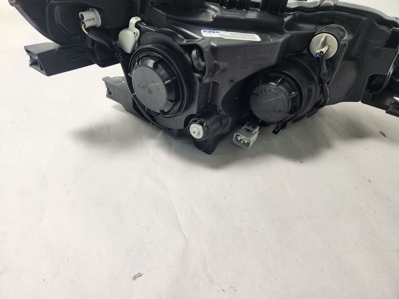 2015 MITSUBISHI OUTLANDER 6cyl Gasoline 3.0 SULEV Left HEADLAMP ASSEMBLY - 403277 — photo 5