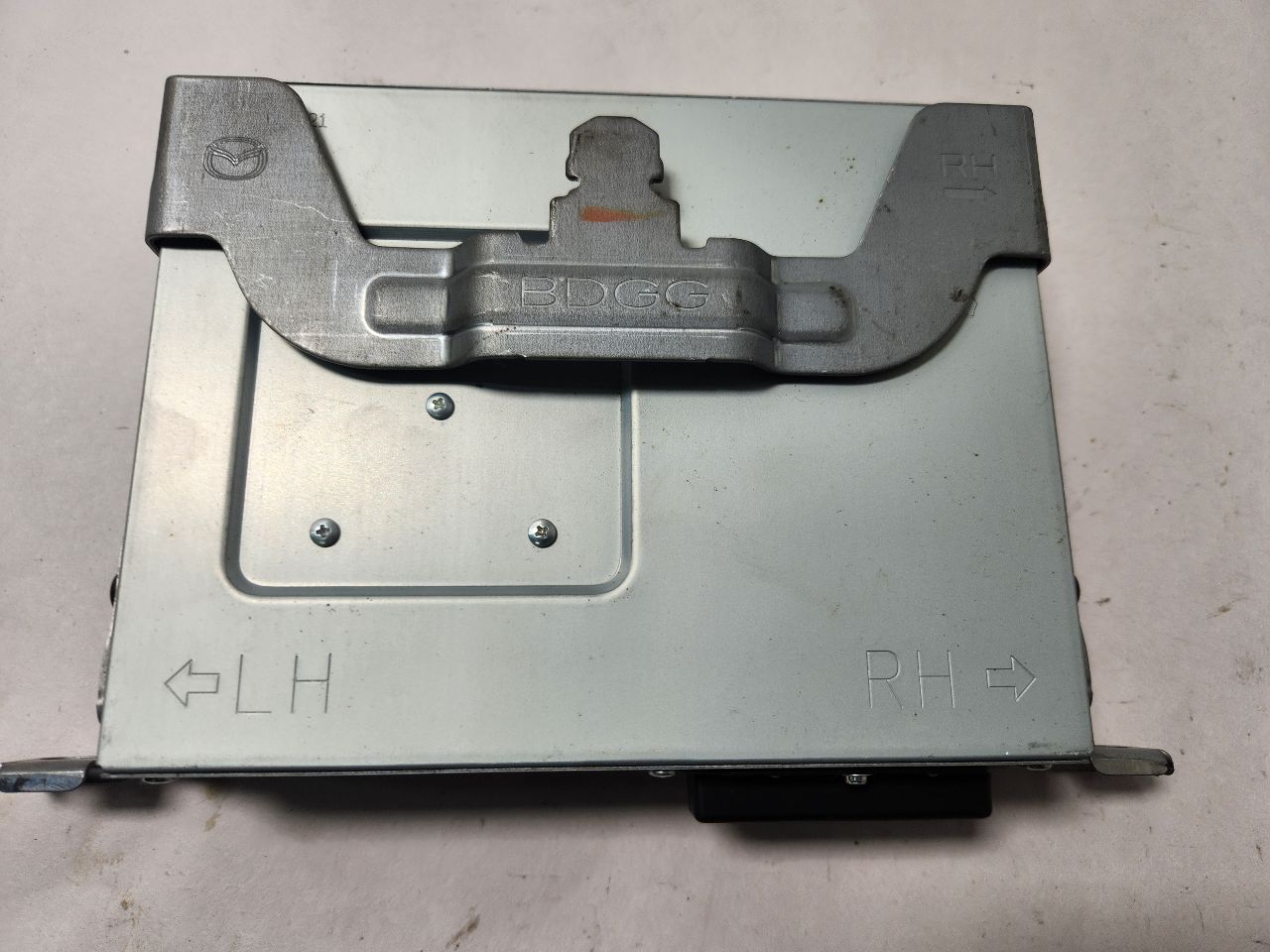 2023 MAZDA CX-30 2.5L 4cyl Gasoline Radio Audio - 403422 — photo 6